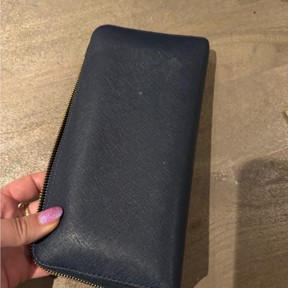VERY LARGE MICHAEL KORS Jet Set Travel Navy Wallet - Picture 13 of 14